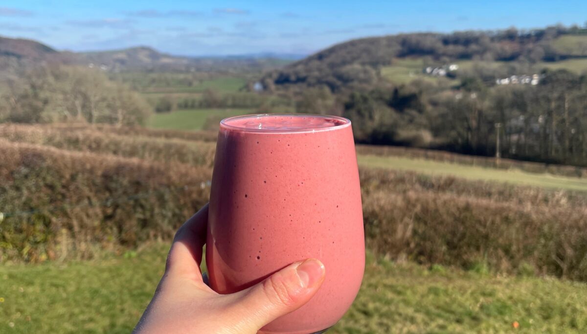 Simple Synbiotic Smoothie | Chuckling Goat