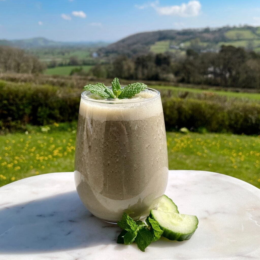 Cucumber and mint Kefir smoothie | Chuckling Goat