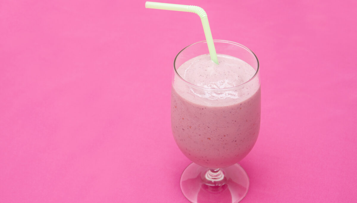 My go-to smoothie for glowy skin | Chuckling Goat