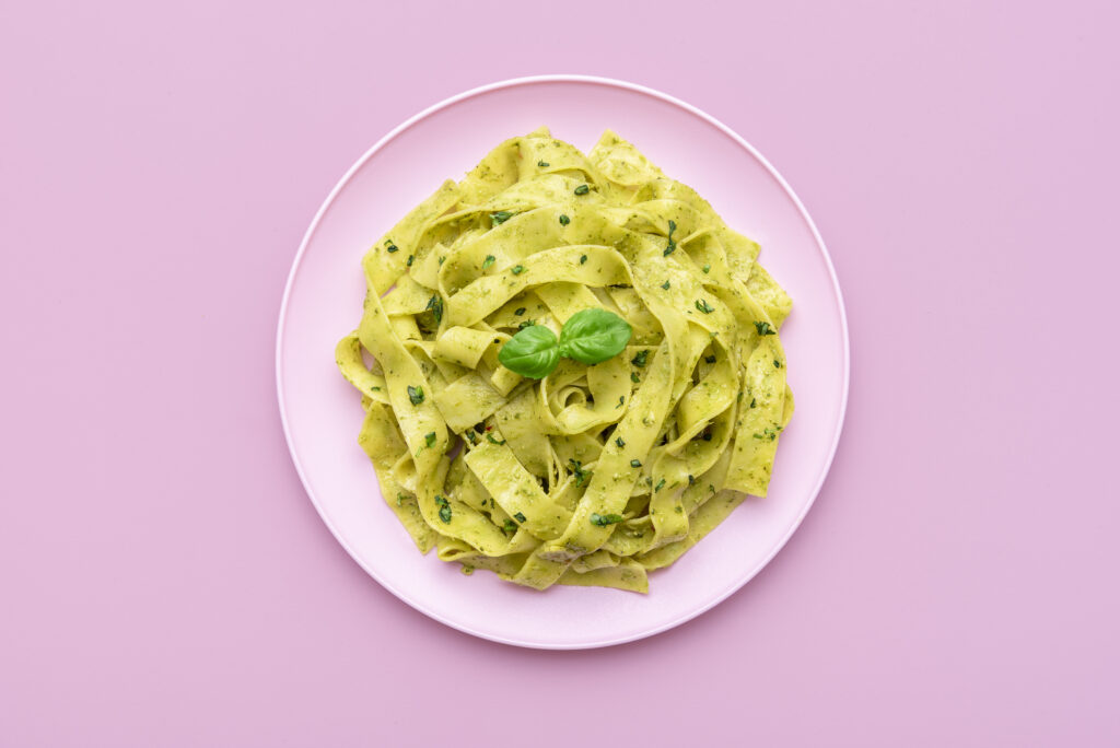 Plant-powered pesto: clean, green & nourishing 💚